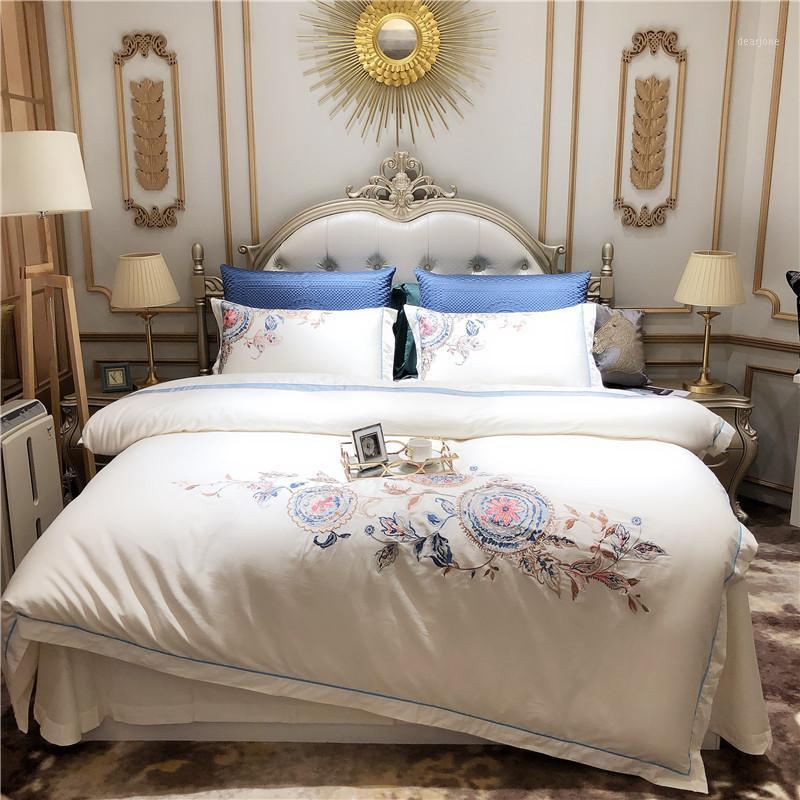 

42 800TC cotton Queen King Bedding Set embroidery Bed cover Bedsheet Duvet Cover High-end sample room Bed set parure de lit1