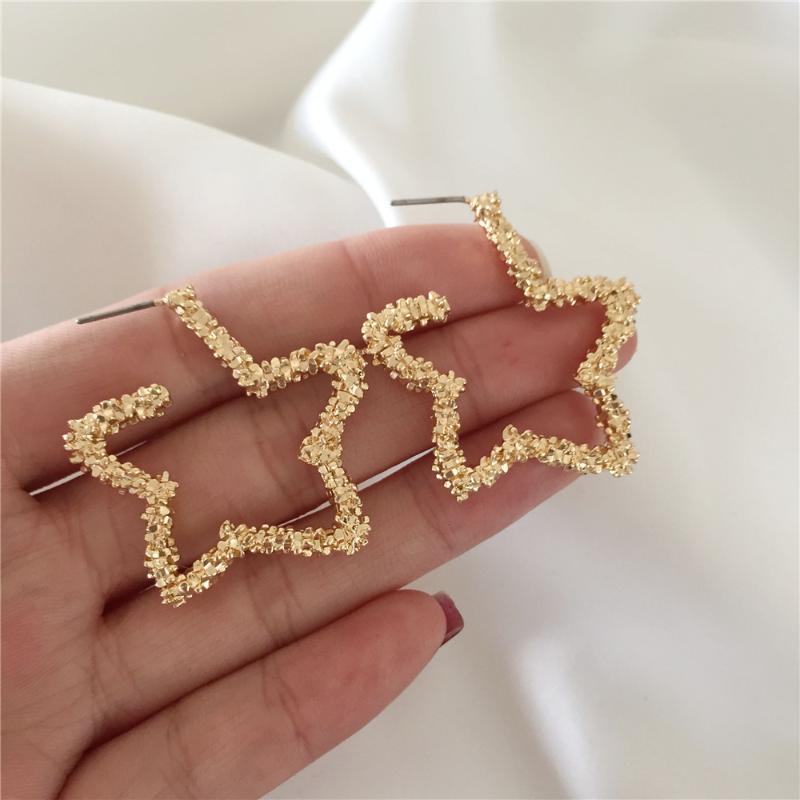 

Simple Hoop Earrings For Women Hollow Round Circle Earrings With Star Decorated Golden Color Ear Jewelry Wholesale