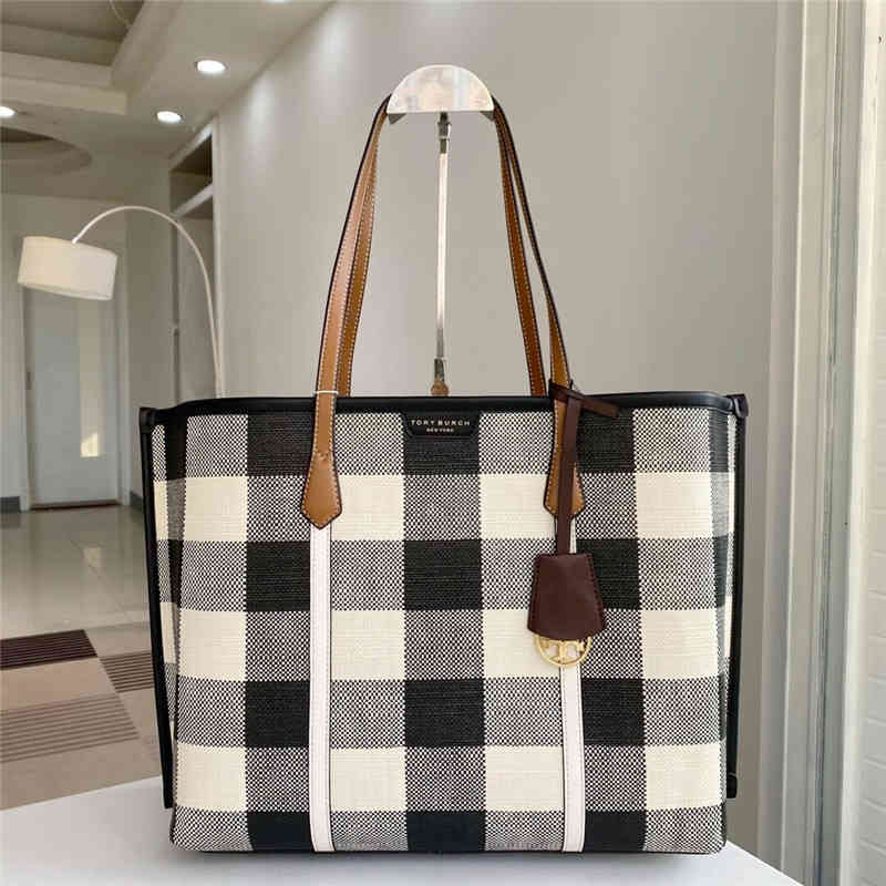 

Outlet Tbs Perry Triple Compartment Tote Pvc Black and White Check Single Shoulder Cross Carry Shopping Bag Have Logo
