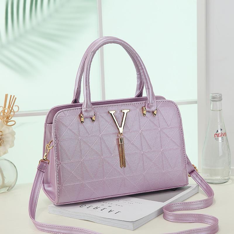 

2021 High Quality Shoulder Crossbody Bags Luxury Designer Purses and Handbags Solid Color Ladies Messenger Bag Sac A Main Femme, Black