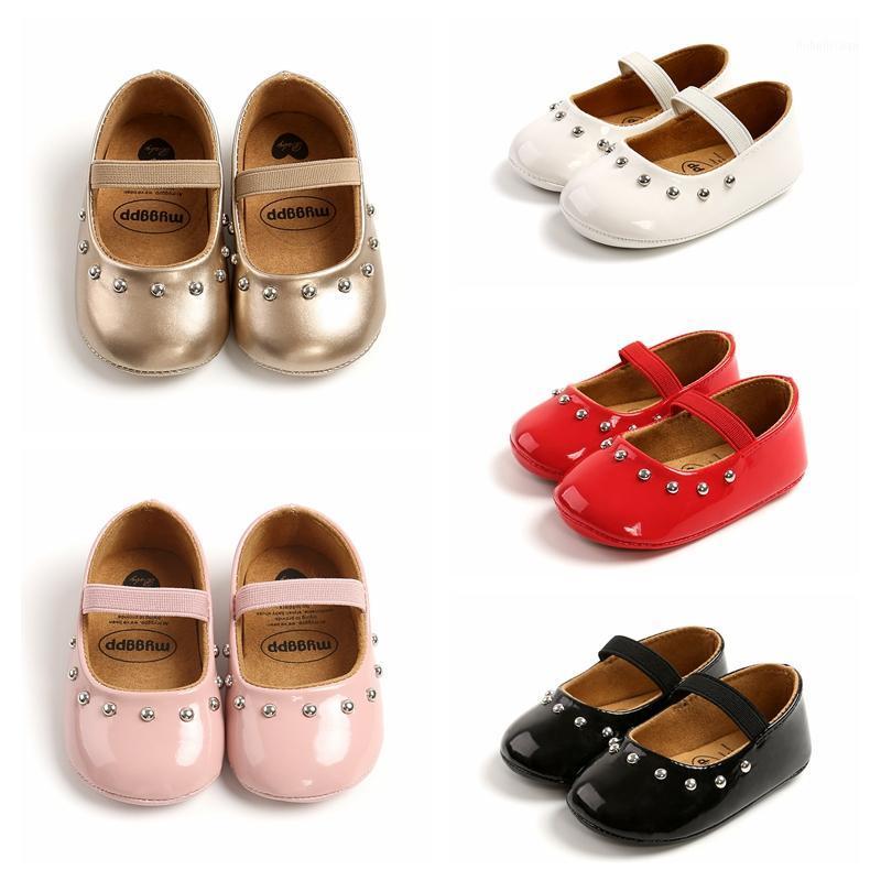 

2021 Spring Newborn Baby Girls Shoes PU Leather Rivet First Walkers Red Black Pink White Soft Soled Non-slip Crib Shoes1, A3