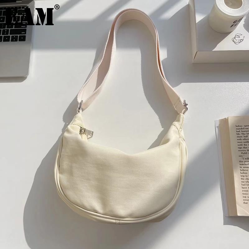 

[EAM] Women New Vintage Brief Half Moon Nylon Canvas Personality All-match Crossbody Shoulder Bag Fashion Tide 2021 18A1475, Black