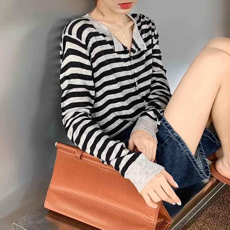 

Simple Slim Striped Fashion Black Gray Striped Vintage Women Long Sleeve 2020 New Fashion Sweaters Top Women