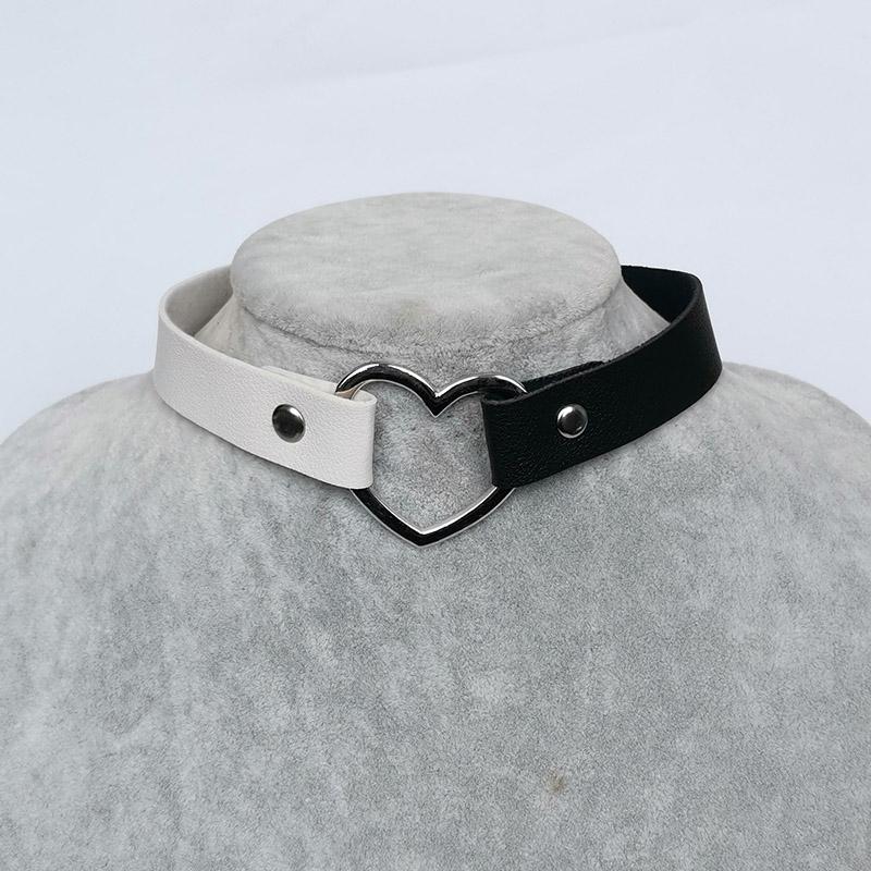 

Meajoe Double color Punk Gothic Leather Heart Studded Choker Necklace Vintage Charm Round Collar Necklaces Women Jewelry Gift