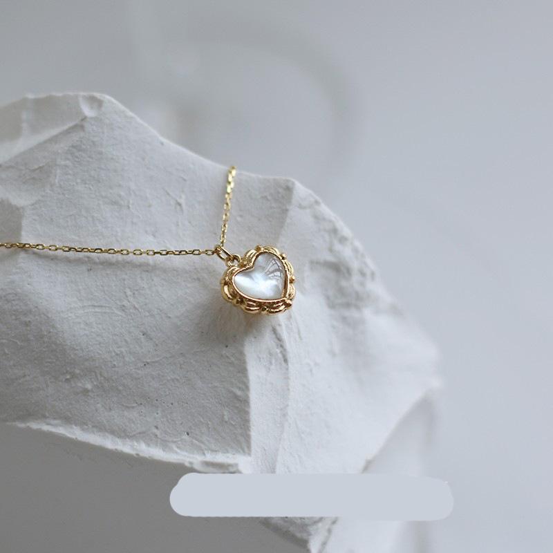 

Pendant Necklaces 2022 Fashion Women Temperament Shell Heart Necklace Sexy Party Titanium Steel Clavicle Chain Jewerly