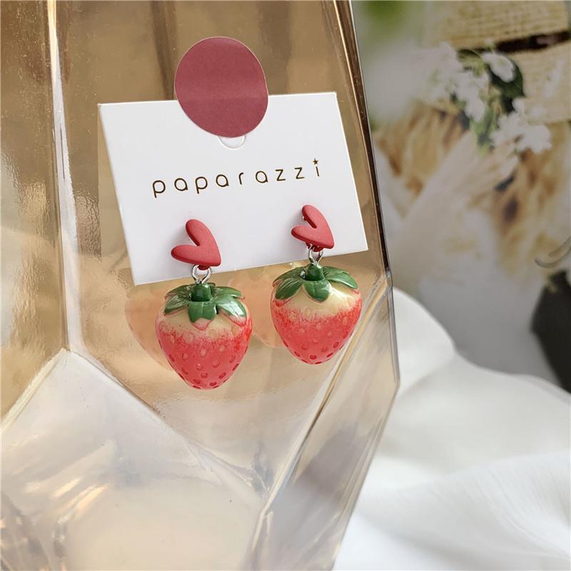 

New Fruit strawberry earring female lovely girl simulation red strawberry dangle earring for women fine jewelry accessories DIY