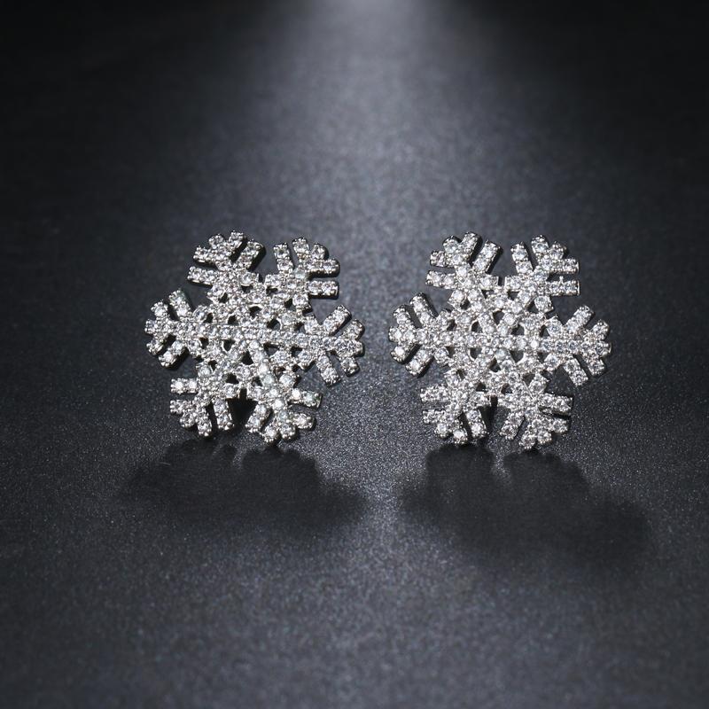 

LZX New Fashion Snowflake Shape Earring White Gold Color Cubic Zirconia Crystal Stud Earrings For Women Party Jewelry Brinco