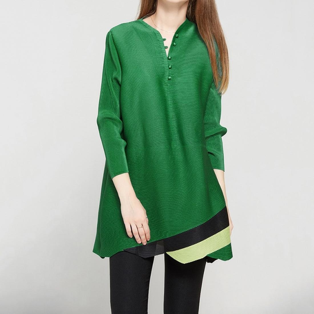 

Fashion Stand-up Collar Loose Pleated Temperament Sleeve Dress