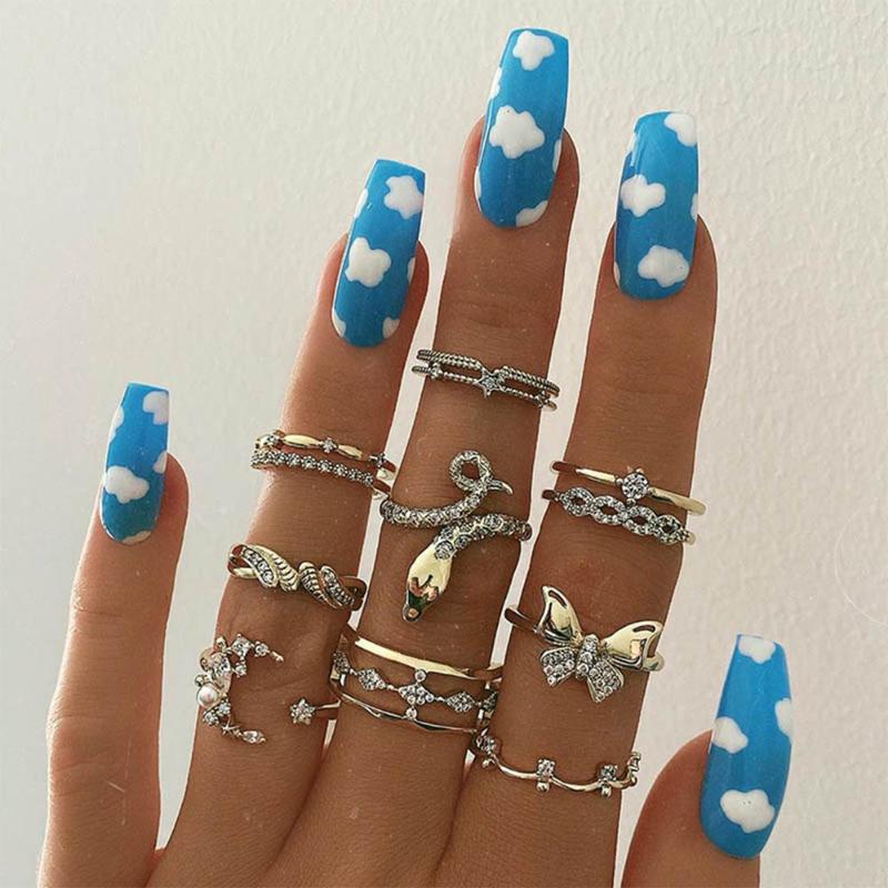 

24pcs Blue Sky Cloud Fake Nails For Women Fashion Short Coffin False Nail Full Style Nail Tips Fake Nails Manicure Tool