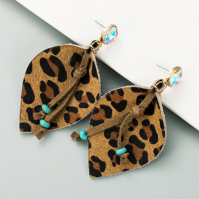 

Bohemia Leopard Leather Earrings Pendant Rhinestone Stud Jewelry For Women Vintage Beads Drop Earrings Accessories New Trendy