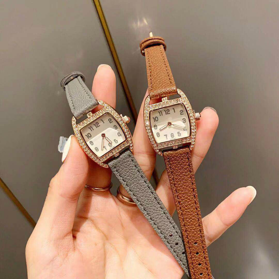 

Top selling Lady watches New Fashion Women Dress Watches Casual Rectangule Leather Strap Relogio Feminino Lady Quartz Wristwatches watches, Fee