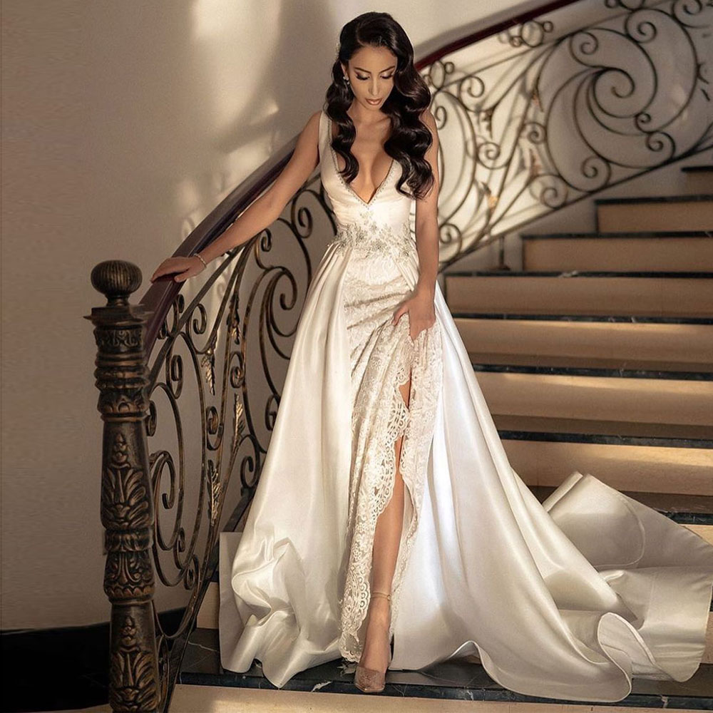 Fabulous Beaded Mermaid Lace Wedding Dresses With Detachable Train Deep V Neck Side Split Bridal Gowns Plus Size Satin robe de mariée