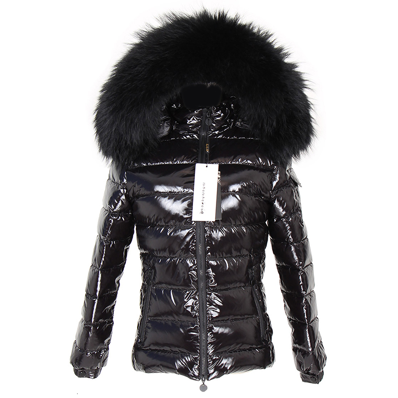 

2021 New Winter Short White Duck Down Lining Real Warm Black Raccoon Tail Bright Streetwear Jacket Ladies A1QQ