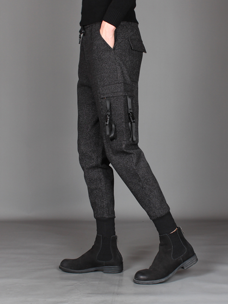 

2021 New Fall Winter of Men Loose Striped Hosedown Harem Slacks Korean Version Tape Several Pocket Casual Pants. SSTA, 02