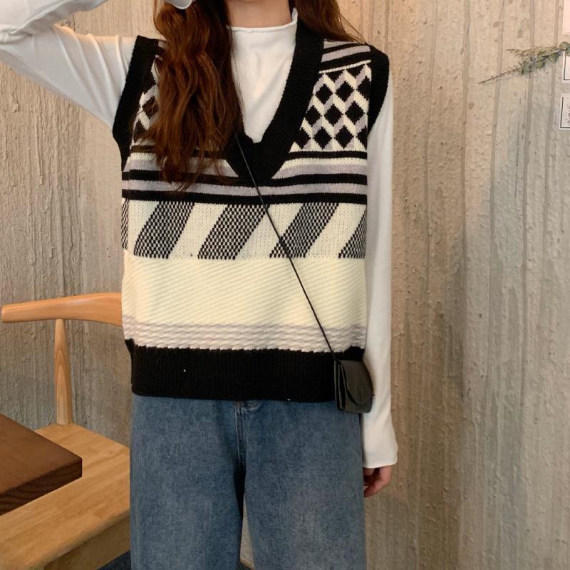 

Preppy Style Knit Vest Women Knitted Argyle Sweater Vest Sleeveless Plaid Warm Tanp Autumn Short Outwear Chalecos Para Mujer, Beige coffe