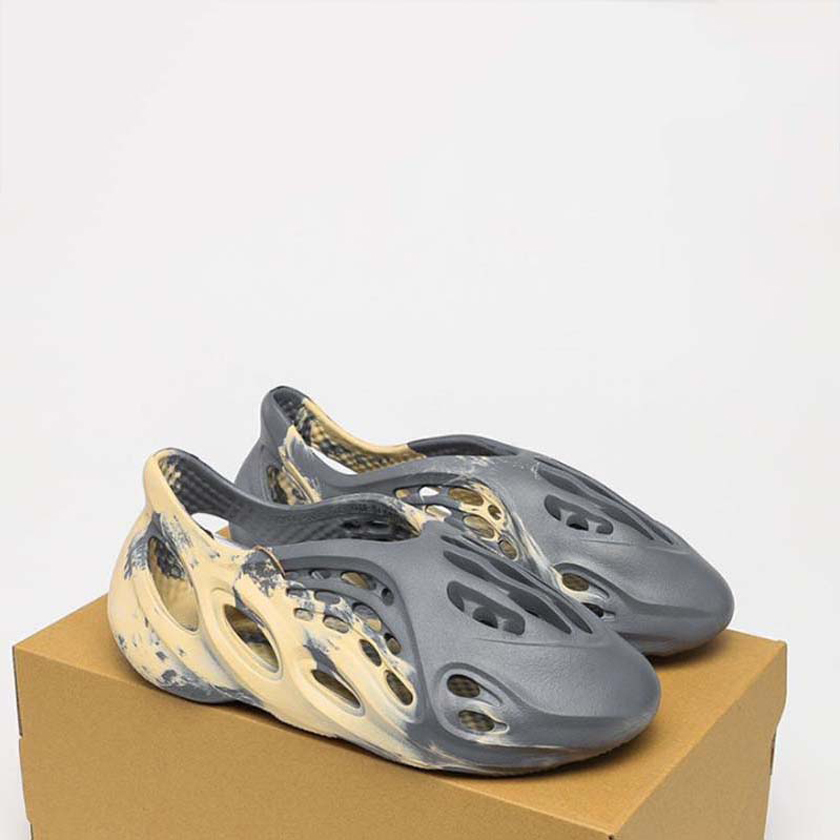 

2022 Foam Runner Slipper MXT Moon Gray MX Cream Clay Men Women Slippers Shoes Ochre Vermillion Mineral Blue Triple Black Slides Sandals Designer shoes 003, Make up the difference