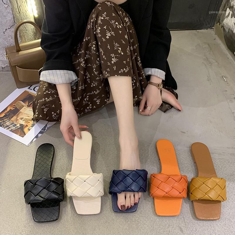

2020 Summer New Arrival Women Slippers Top Quality Fashion Slippers Casual Beach Slides Slip On Flat Loafers1, Beige