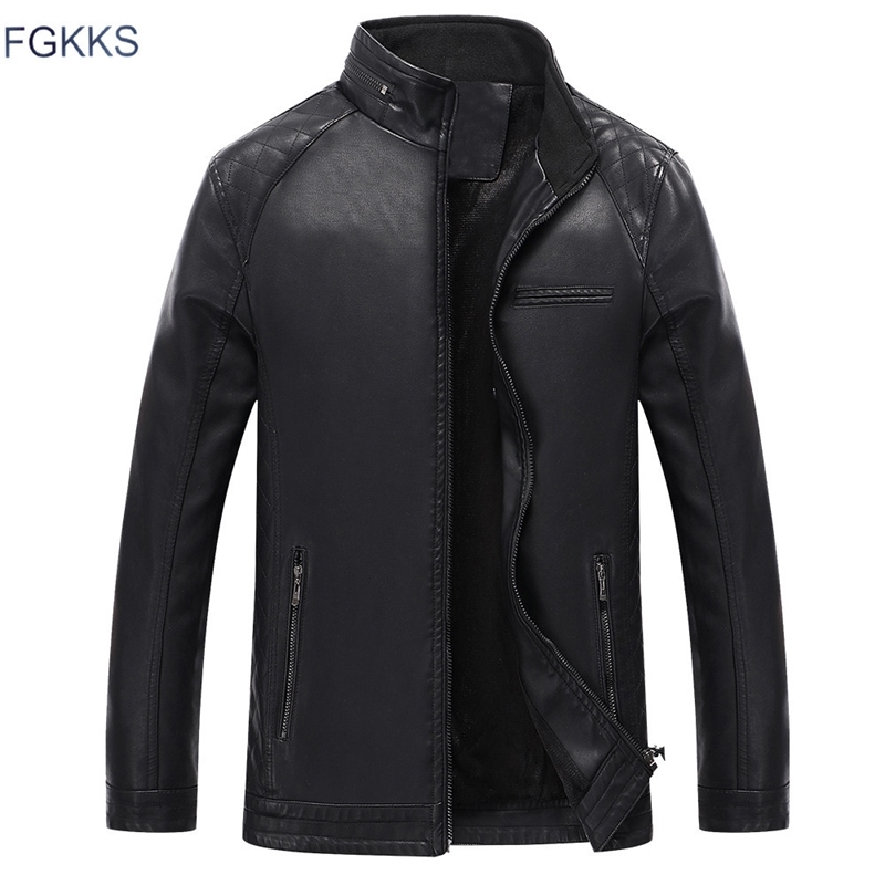 

FGKKS New Winter Men's Faux Leather Jacket Washed Fleece Lined Motorcycle Stand Collar Fashion Jacket Casual Coat Male 201119, Black