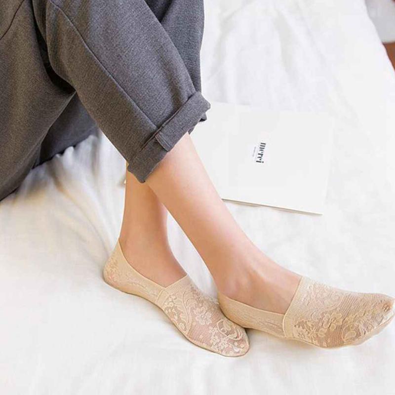 

1 Pair Women Girls Summer Fashion Short Lace Flower Socks low Antiskid Invisible Ankle Socks Transparent Hollow Out Boat Sock, Black