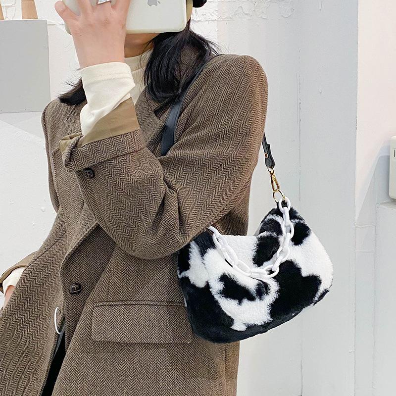 

Elegant Design Women Underarm Bags Simple Cow Pattern Ladies Chain Purses Handbags Faux Fur Plush Female Baguette Shoulder Bag, Cowpink