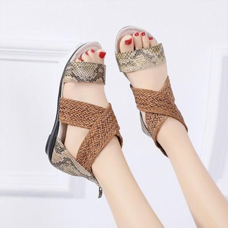 

2020 Women Summer Sandals Flat Female Zip Casual Snake Pattern Print Ladies Comfort Big Size 41 Shoes Woman Home Shoes1, Black