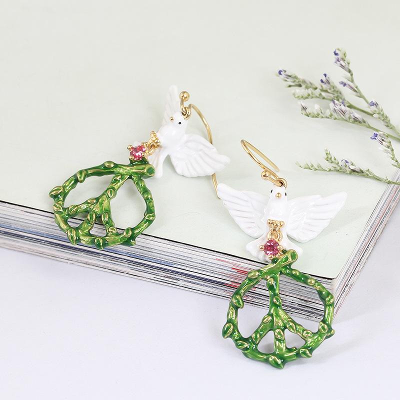

New trend, personality, niche design, hand-painted circle earrings, hand-painted enamel glaze, gilded cute peace dove ear hooks