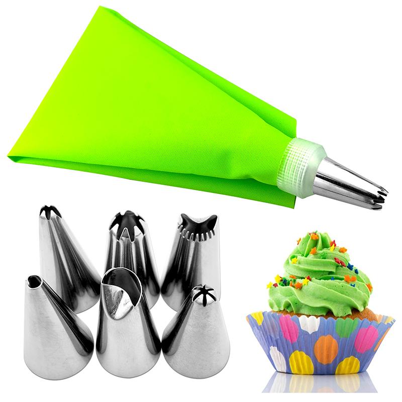 

8Pcs/Set Silicone Kitchen Accessories Icing Piping Cream Pastry Bag 6 Stainless Steel Nozzle Set DIY Cake Decorating Tips Set