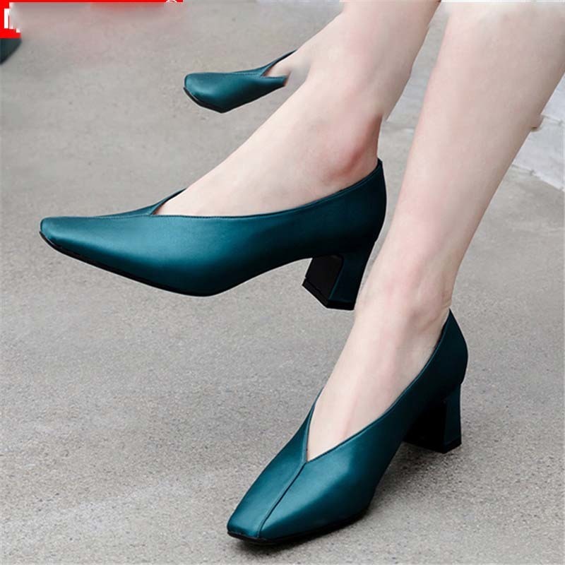 

Morazora 2020 big size 33-43 will see woman high-quality bombs solid-colored shoes high thick women's square heels, Blake