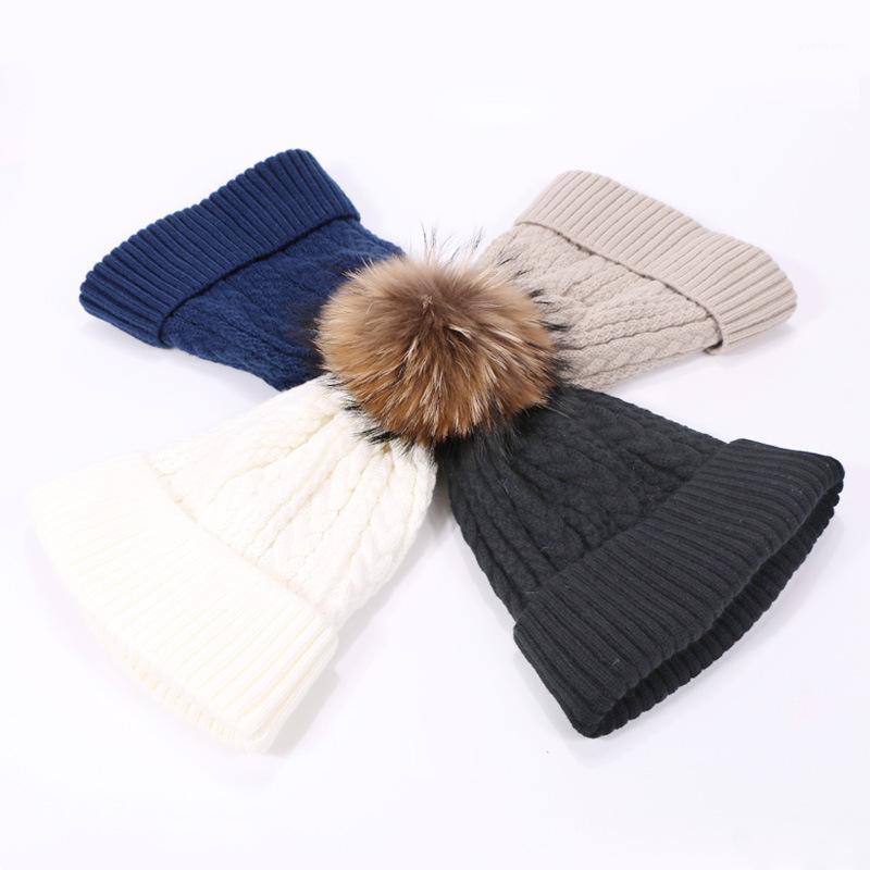 

Women's Winter Knitted Hats Woolen Caps Twist Twisted Caps Autumn and Winter Warmth and Velvet Thickening1