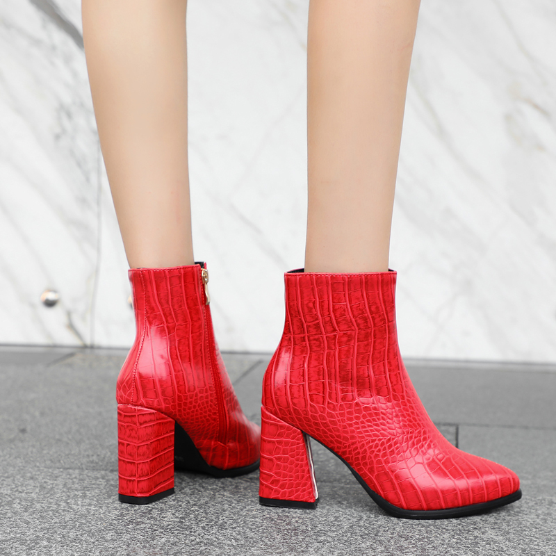 

2021 Female Hot Plus Size 22-26.5 in Length Autumn and Warm Winter Pointed to Short Skinny Boots 4J7O, Black-winter