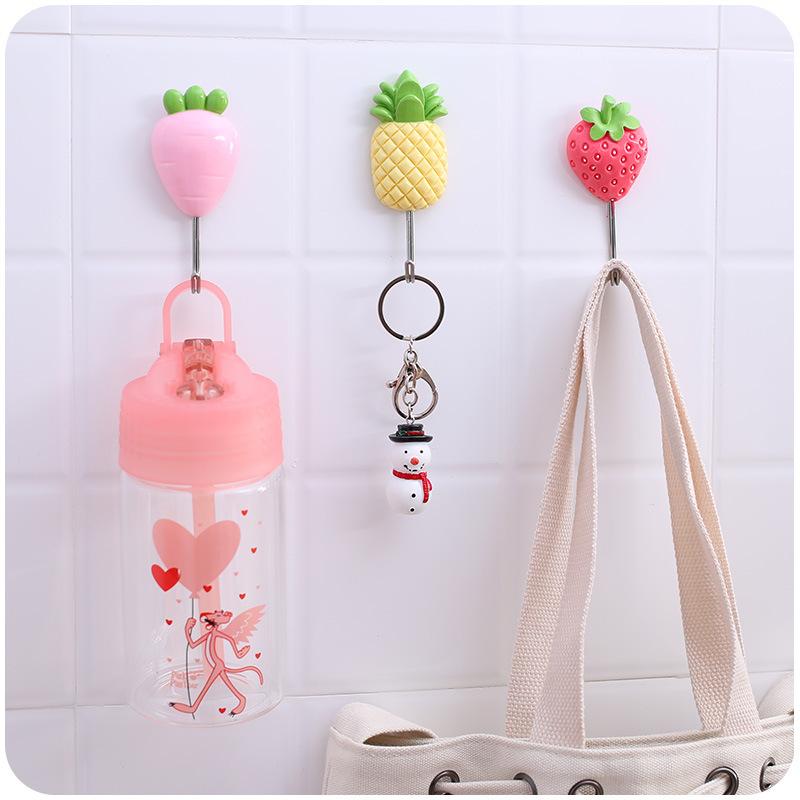 

100pcs/lot Creative Fruit Pineapple Strawberry Wall Seamless Sticky Strong Resin Stainless Steel Hooks Kitchen Free Nail Hook