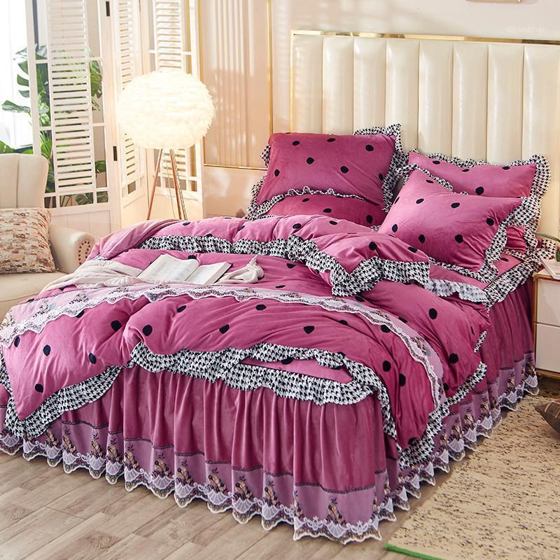 

Magic Velvet Warm Duvet Cover Pillowcase Bed Skirt 4 Pieces Princess Romantic Thick Warm Bed Linen Bean Paste Wave Point1
