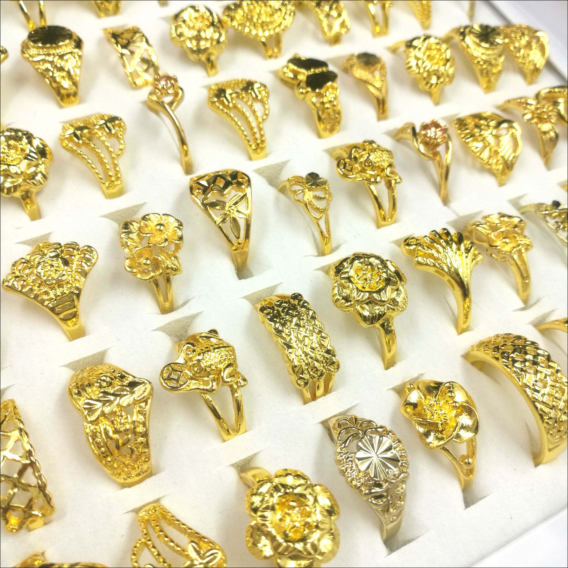 

50pcs / Gold Plated Gold Ring Fashion Design Charm Ring Hip Hop Dance Party Ladies Jewelry
