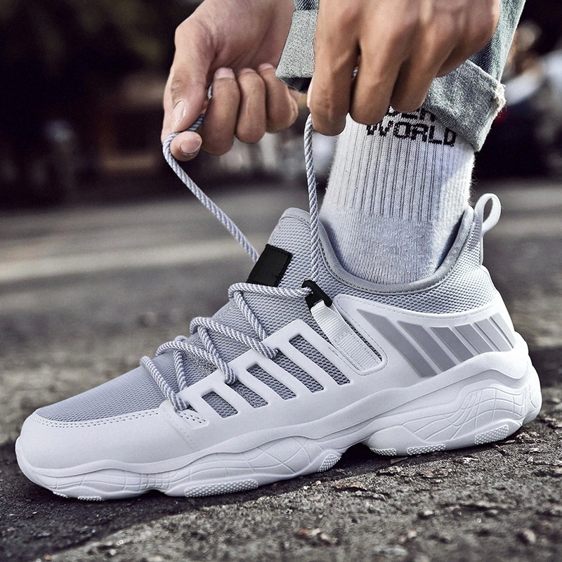 

2020 Autumn Men's Fashion Sneakers Comfortable Breathable Holes Rubber Sneakers Light Lace-up Jogging Shoes Zapatos Hombre #HD4B