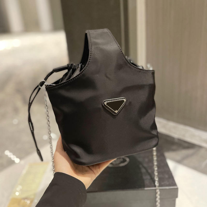 

Womens Nylon Drawstring Bucket Bag For Women Designer Mini Shoulder Bags Fashion Hobo Triangle Designers Handbag Cross Body Handbags 2201101, Ship by fedex