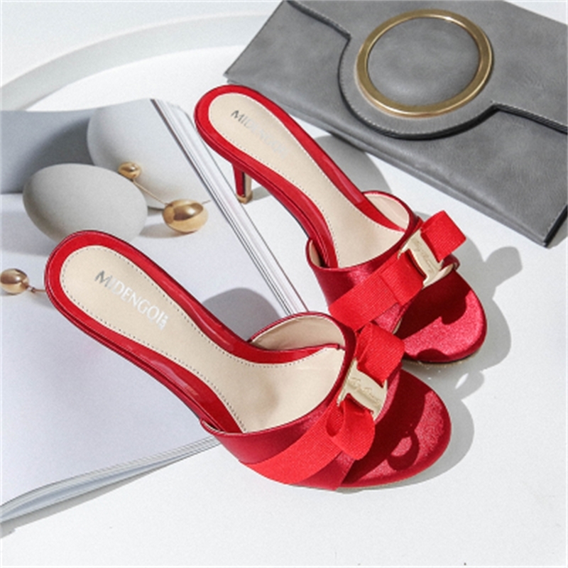 

Summer slippers 2020 low-heel women's shoes in thin heels daily sexy fashion new 41 4243 big sandals, Heel eight.