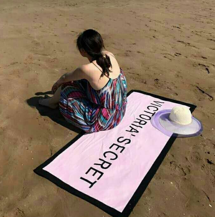 

Fashion Brand Bath Towel Classic Letters Print Designer Adults Beachwear Beach Outdoor Sports Towels 70*150cm