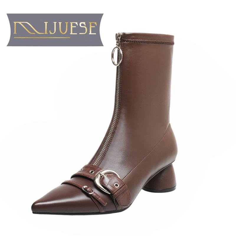 

MLJUESE 2021 women soft ankle boots Microfiber zippers boots winter short plush pointed toe high heels women, Brown