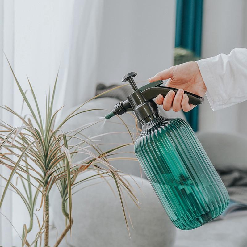 

Multi-fuctional concise Plastic Empty Spray Bottle Watering Bottles Fertilizing Watering Flowers Salon Plants Garden Supplies, Gy