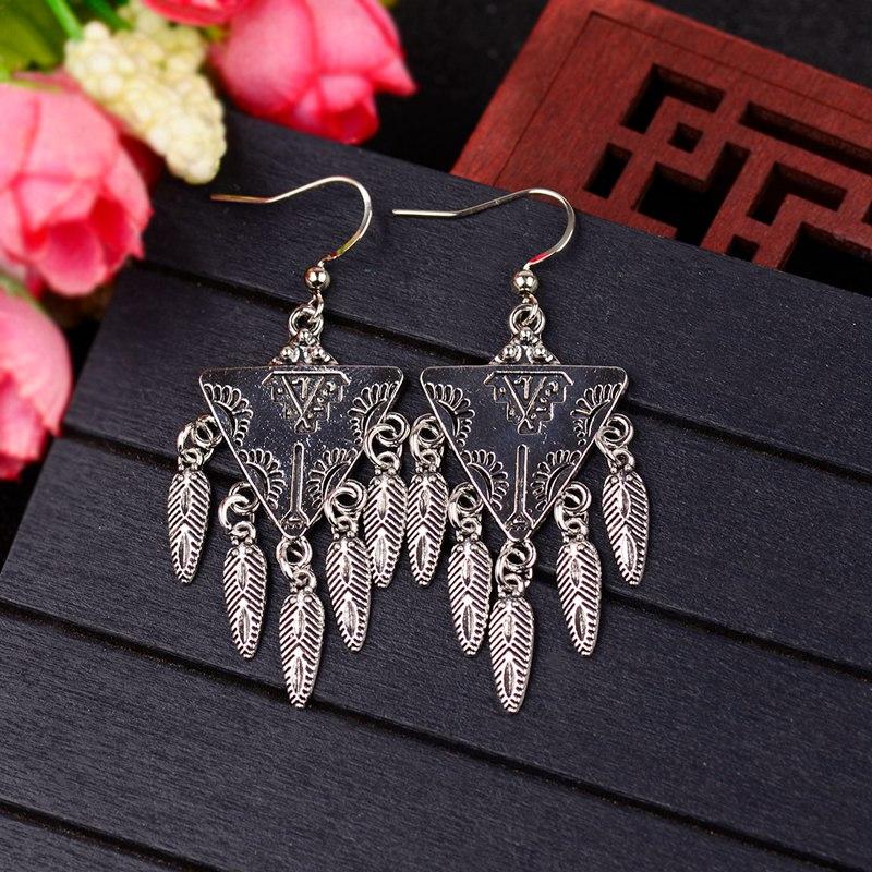 

TopHanqi Boho Antique Leaf Shaped Tassel Drop Earrings For Women Jhumk Jewelry Antique Ethnic Dangle Earring Oorbellen