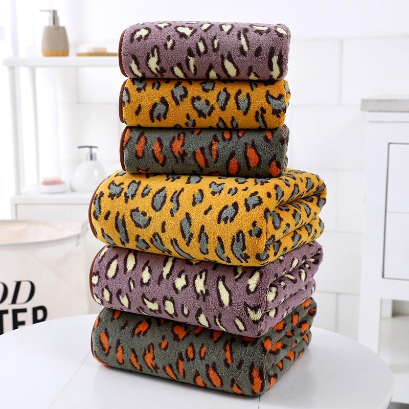 

Bath Towel Set Thickened Coral Velvet Absorbent Leopard Print Towel Shower Wrap, Set 2