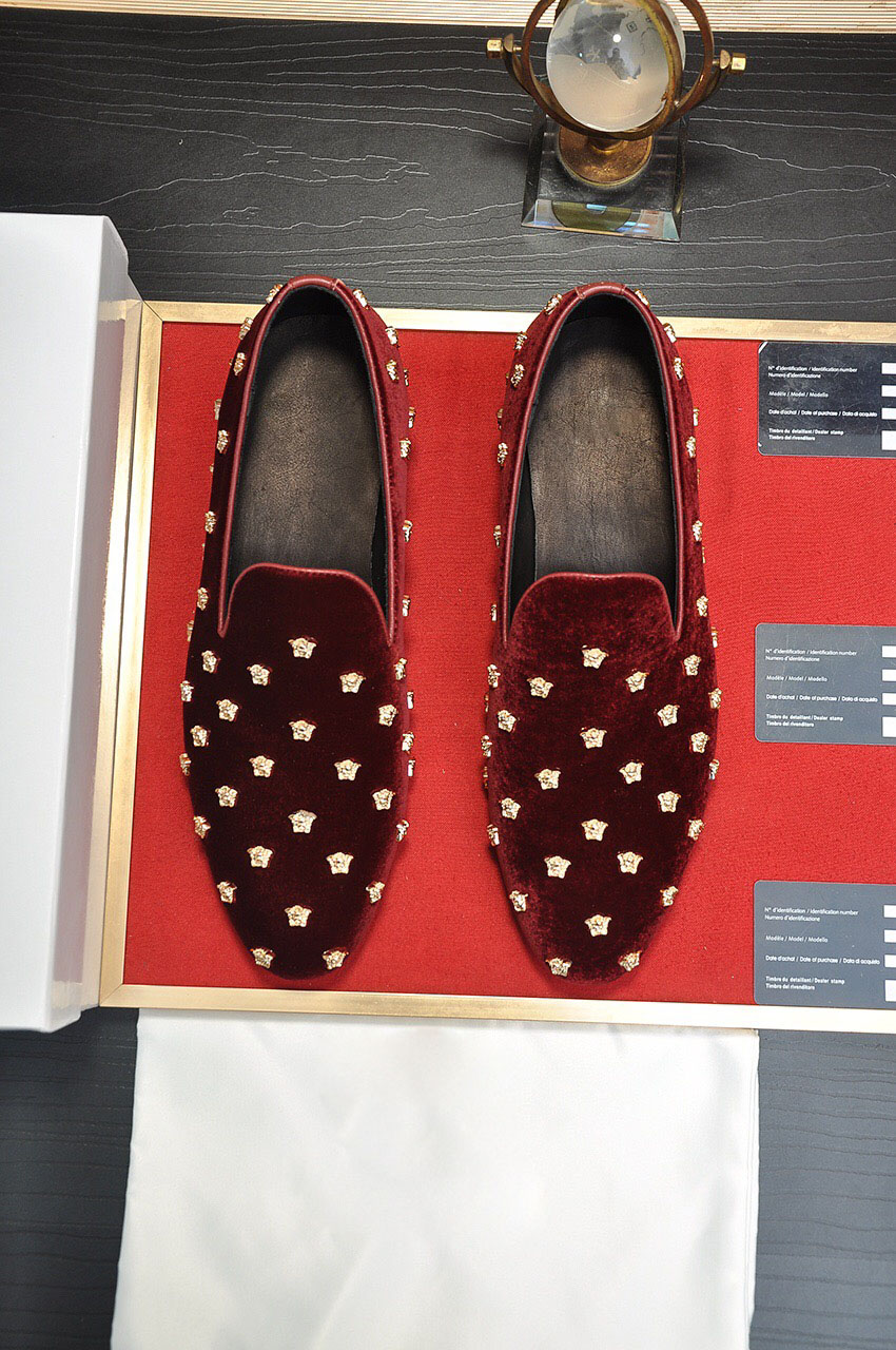 

Casual Shoes Top Quality Matte Leather Platform Handmade Chaussures mens designers dress Gen uine Metal snap Peas wedding classic fashion big size loafers t103, Customize