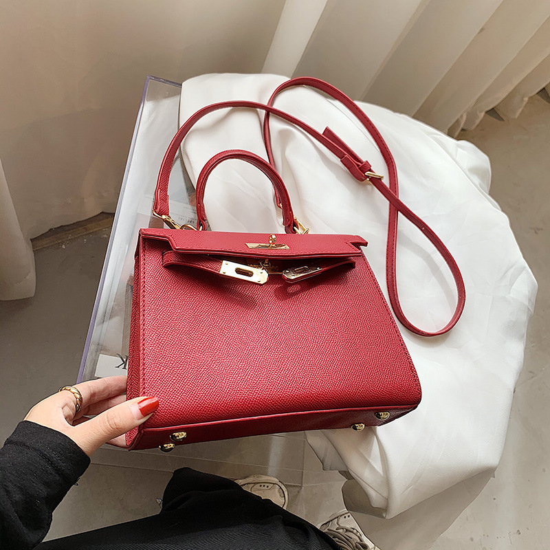 

2020 new European and American retro second generation portable single shoulder sack mini bag, White