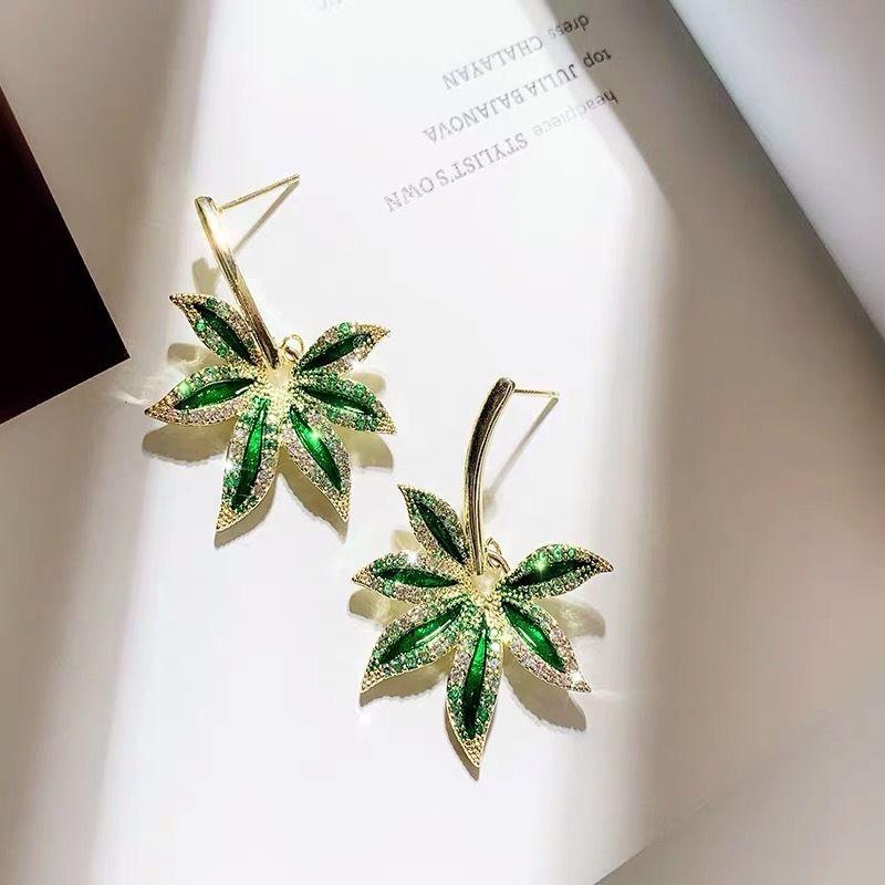

2020 New Fashion Earrings Green Earrings Personality Rhinestone Leaf Silver Needle