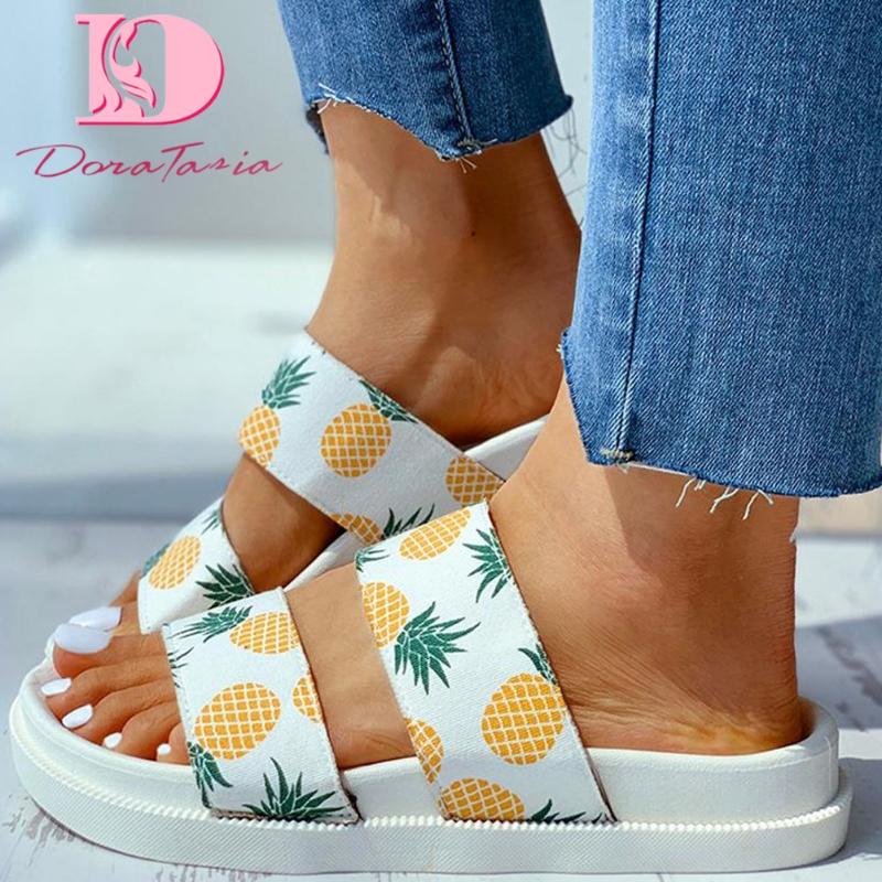 

DoraTasia 2021 New Fashion Women Slides Low Heel Platform Flats Summer Outside Women Slippers, Black