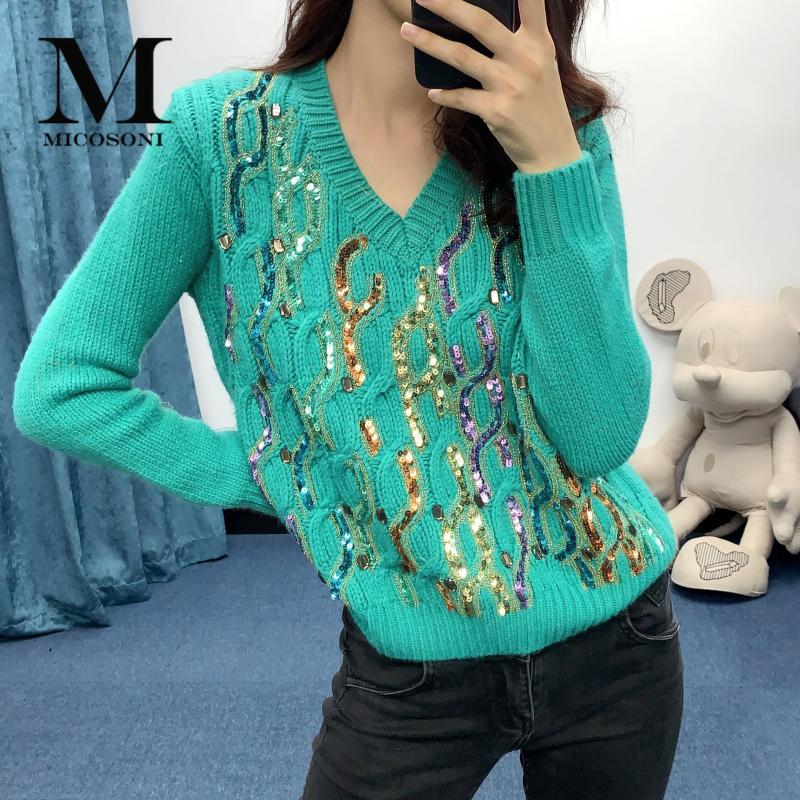 

High-End Quality 2020 Autumn and Winter New Affordable Luxury Hot Brick Knitted Top Fashion V-neck Long-Sleeved Green Sweater