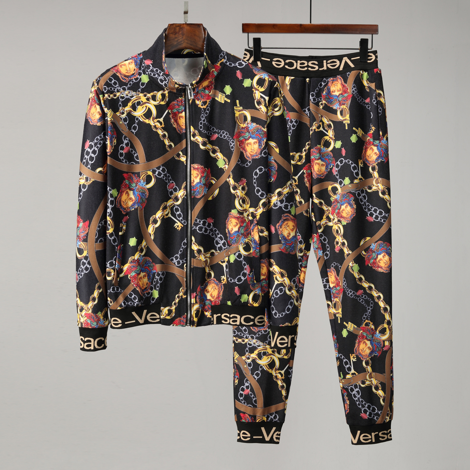 

2020 men's luxury sportswear sweatshirt suit men's track and field sportswear jacket men's hooded sweatshirt winter casual sportswear M-3XL