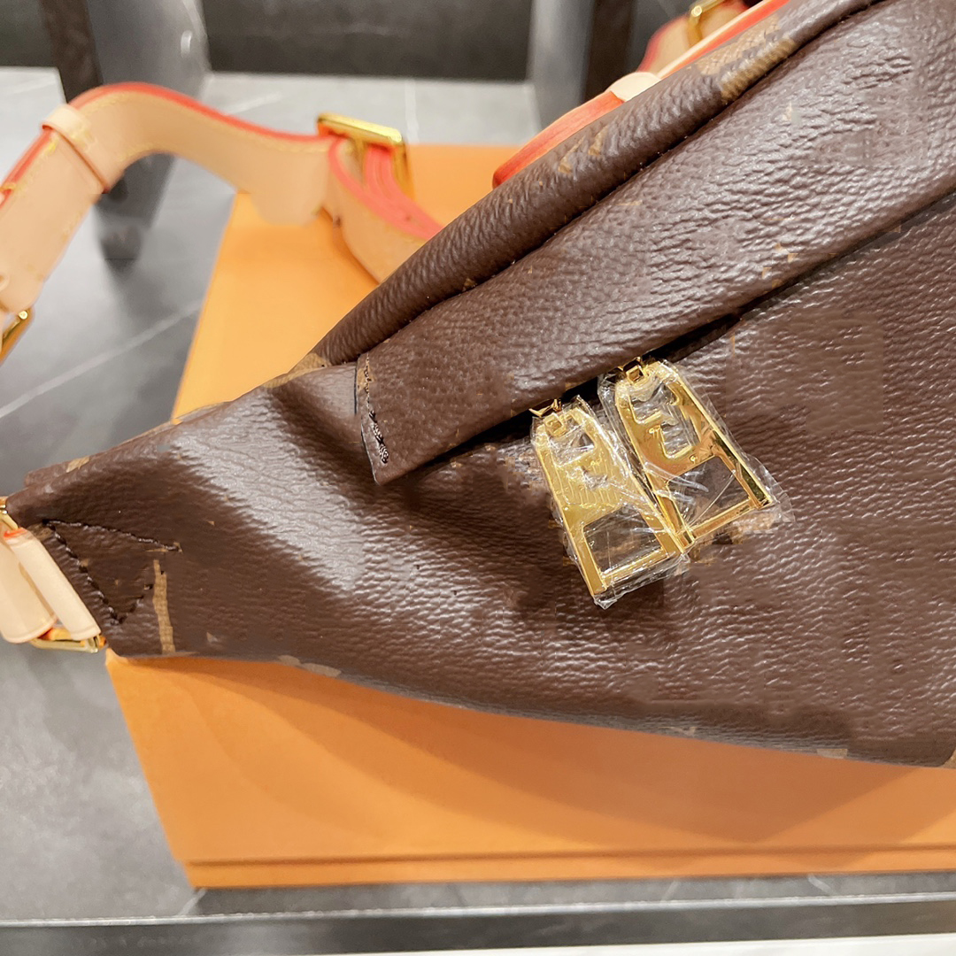 

Luxurys designer bags Bumbag Cross Body Shoulder Bag Waist Bags Temperament Crossbody Fanny Pack Bum pouch belt m17s#, Brown