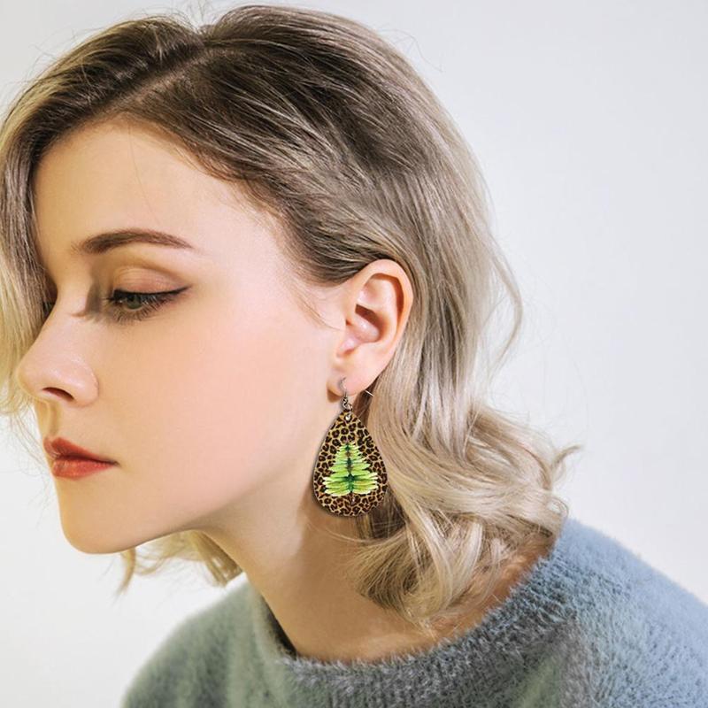 

Stud 2021 Delicate Fashion Jewelry Green Cz Paved Cute Animal Dragonfly Earrings Trendy Sweet Adorable Women