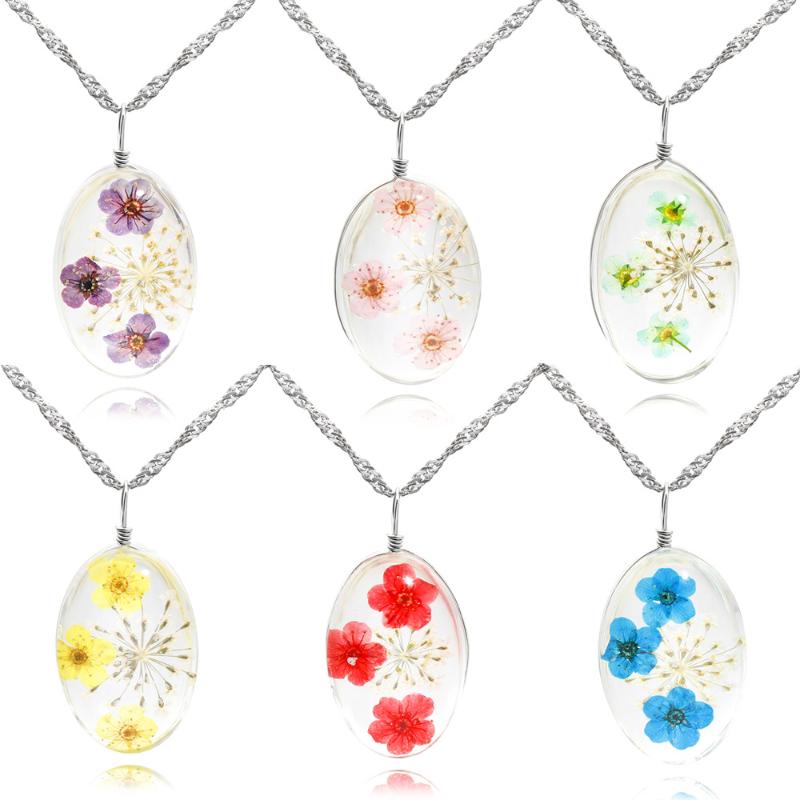 

Round Crystal Pendants Handmade Dried Flowers Necklaces Plant Specimen Bottle Glass Necklace Pendants Jewelry for Women